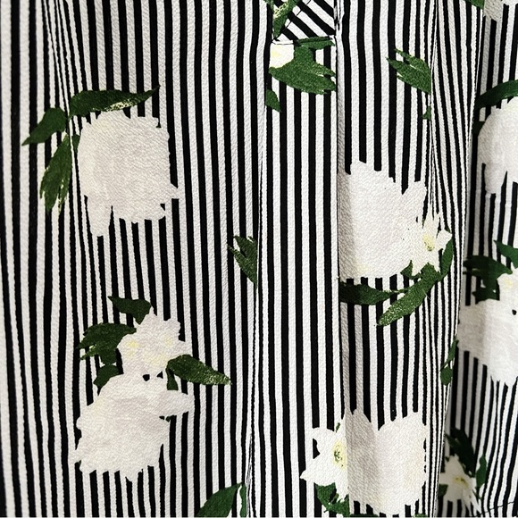 MANDEE Floral Striped Blouse - Picture 2 of 3